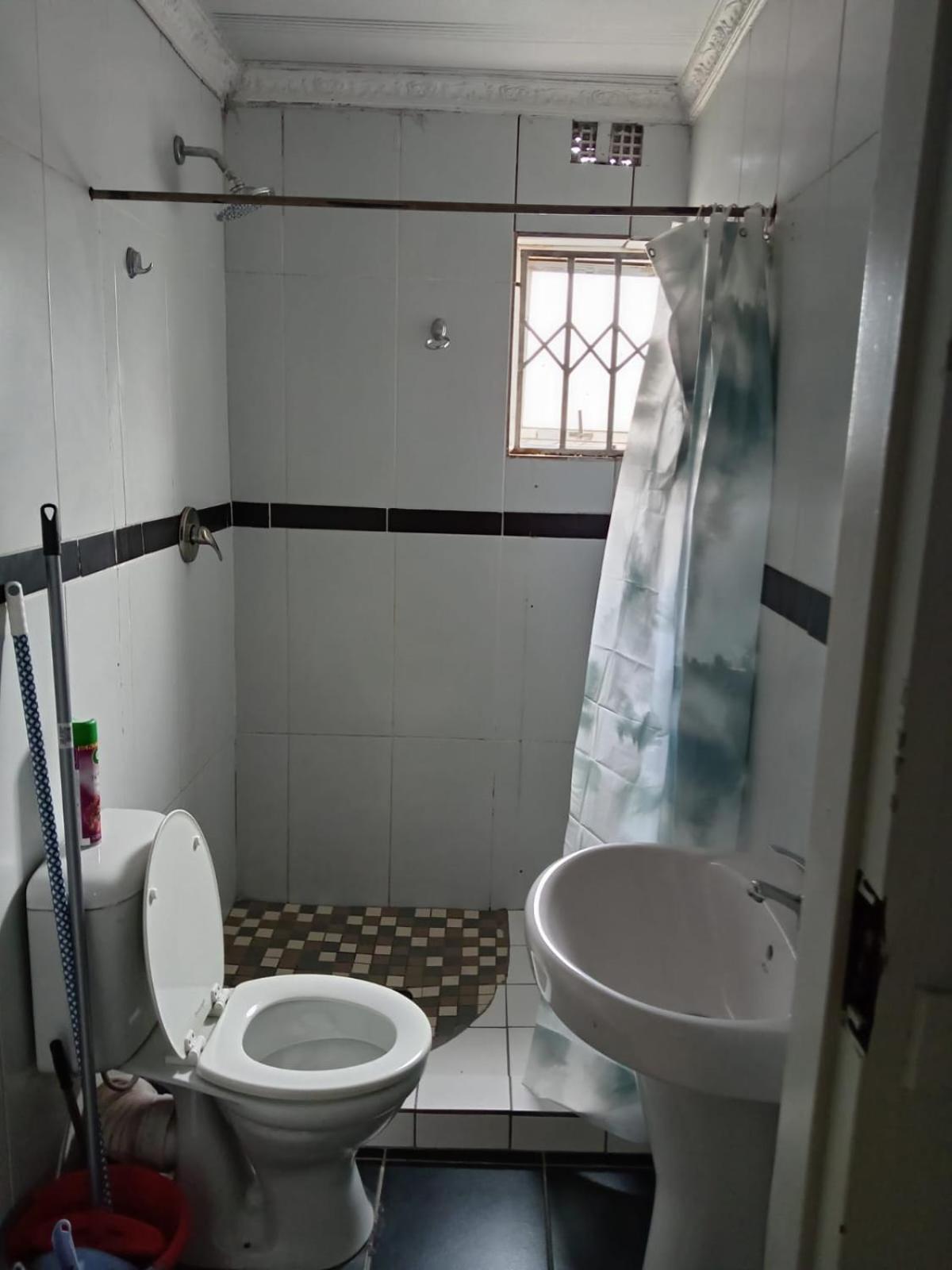 Aparthotel Gold Crown Room And Parlour Self-Catering Apartment With Balcony, Netflix & Youtube Johannesburg