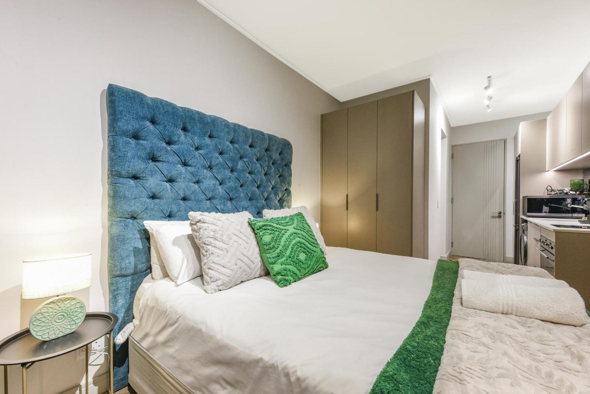 Apartment One Rosebank *