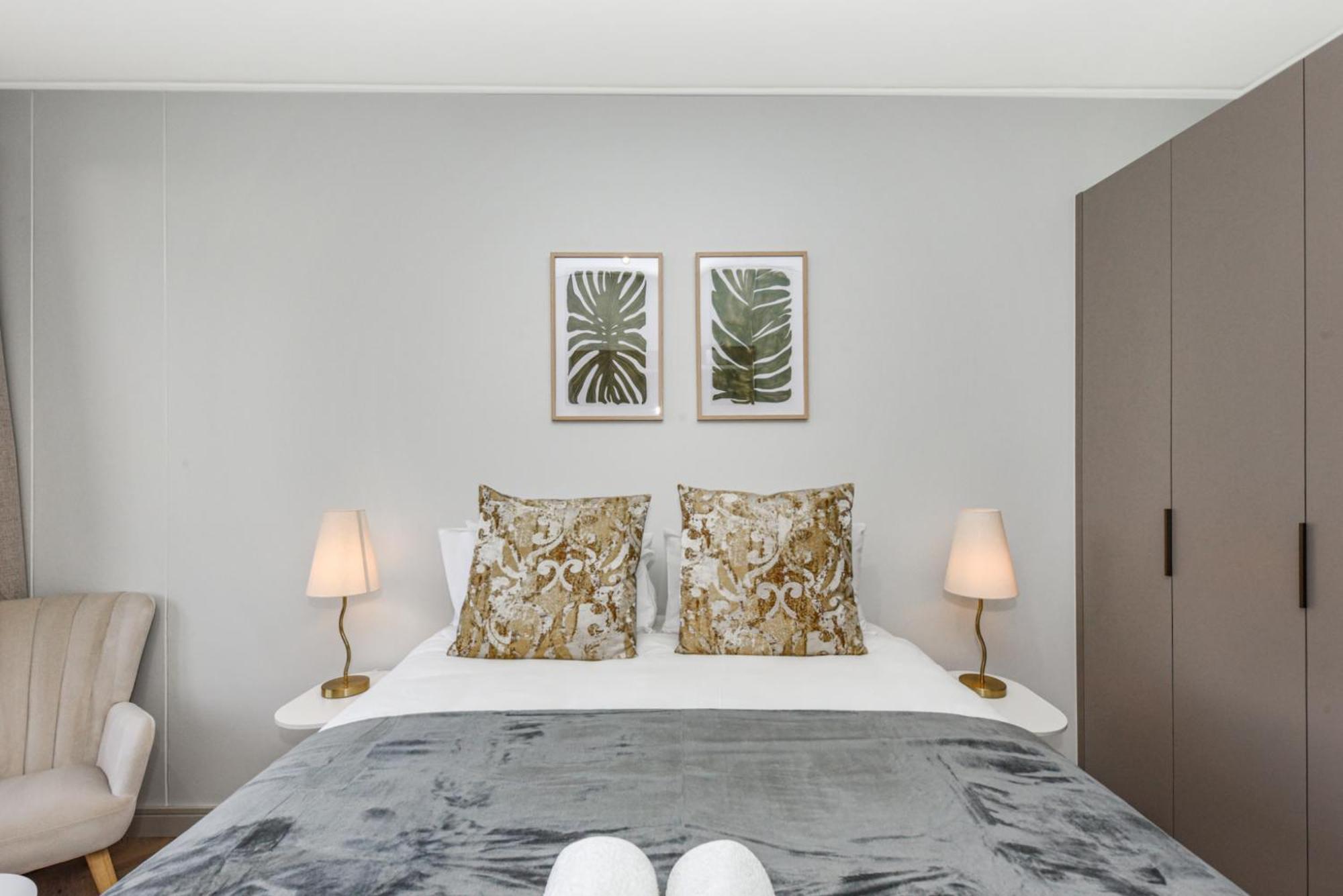Apartment One Rosebank *