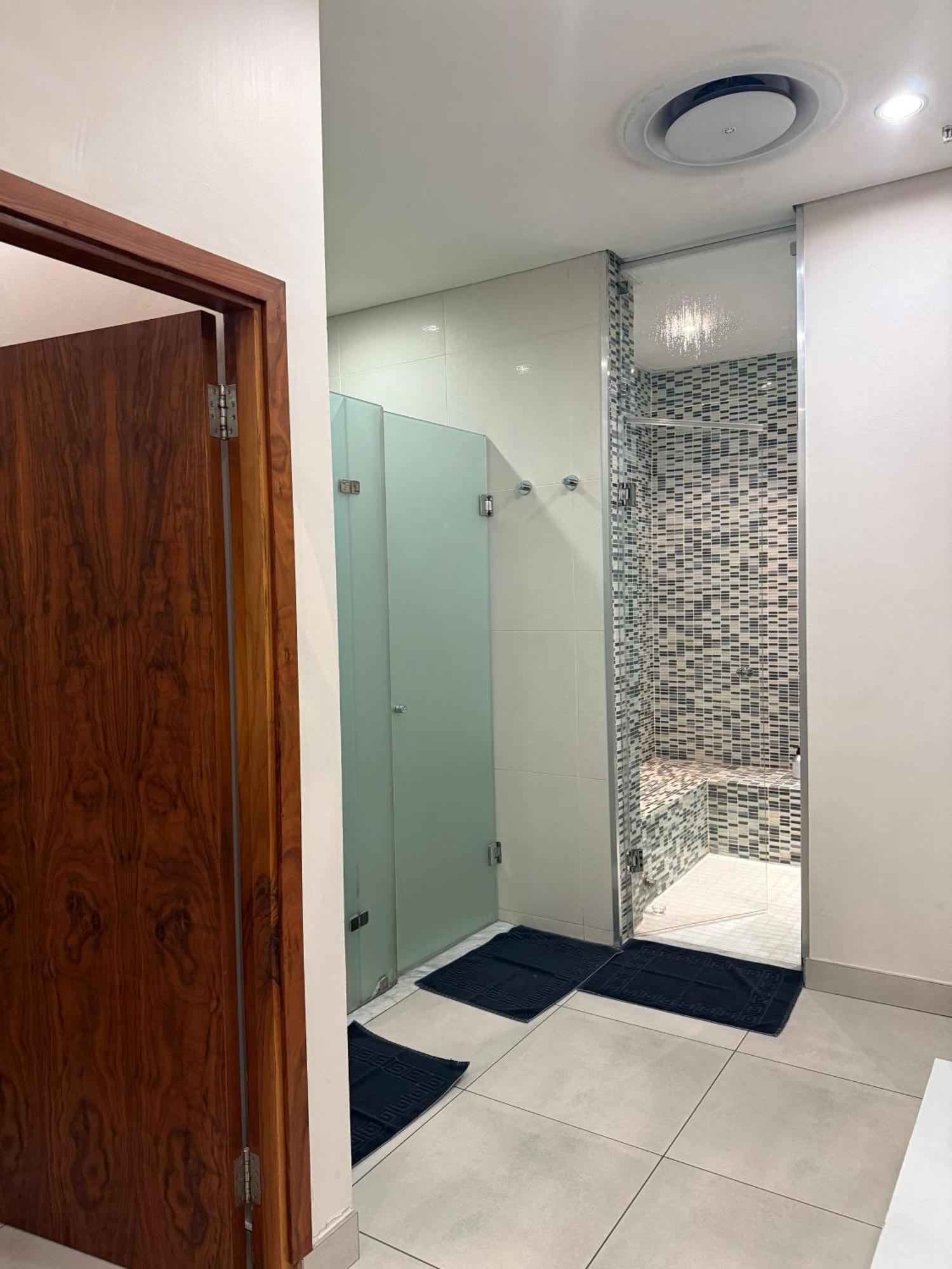 Luxury 1-bedroom In Sandton
