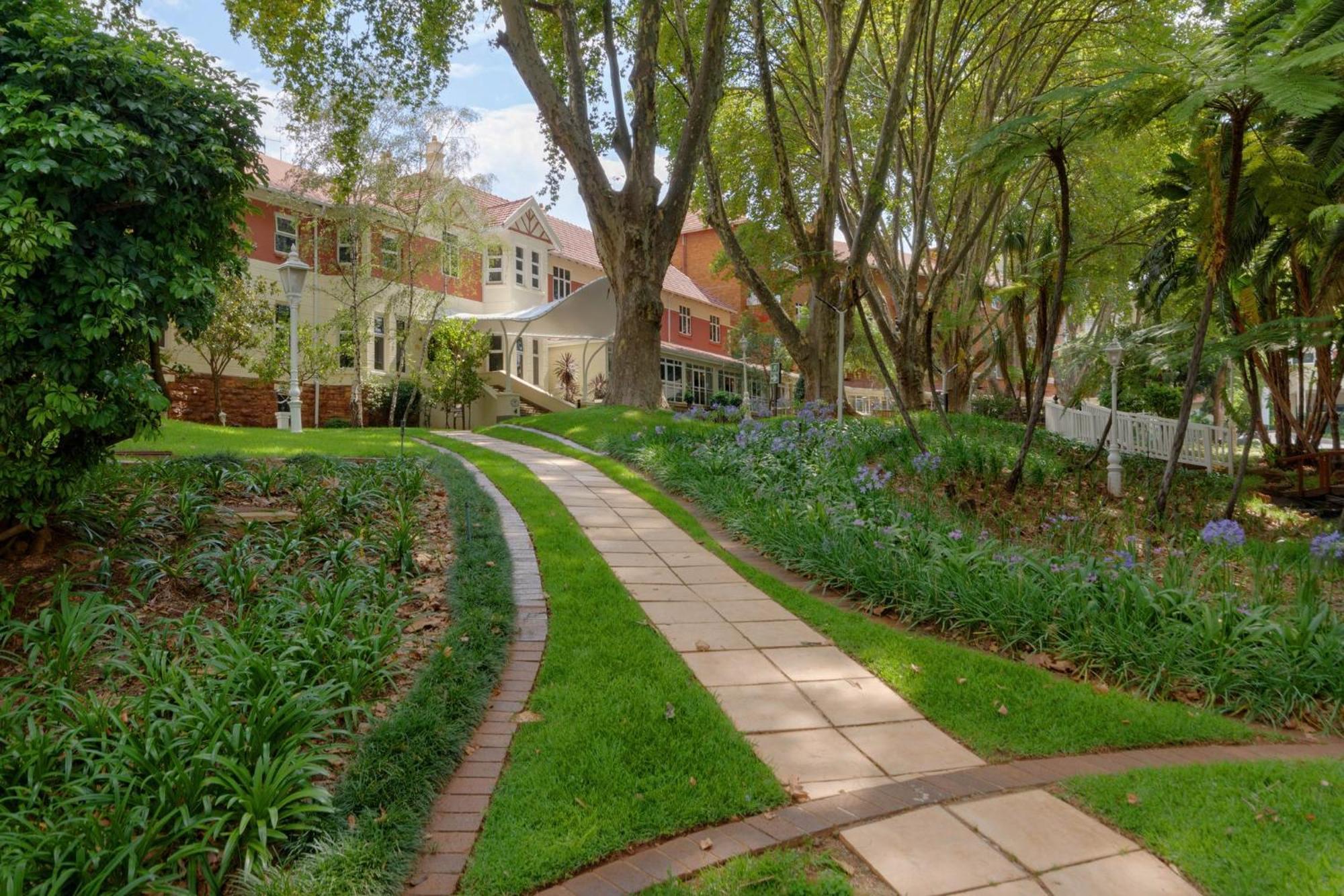 - Sunnyside Park By Ihg Johannesburg