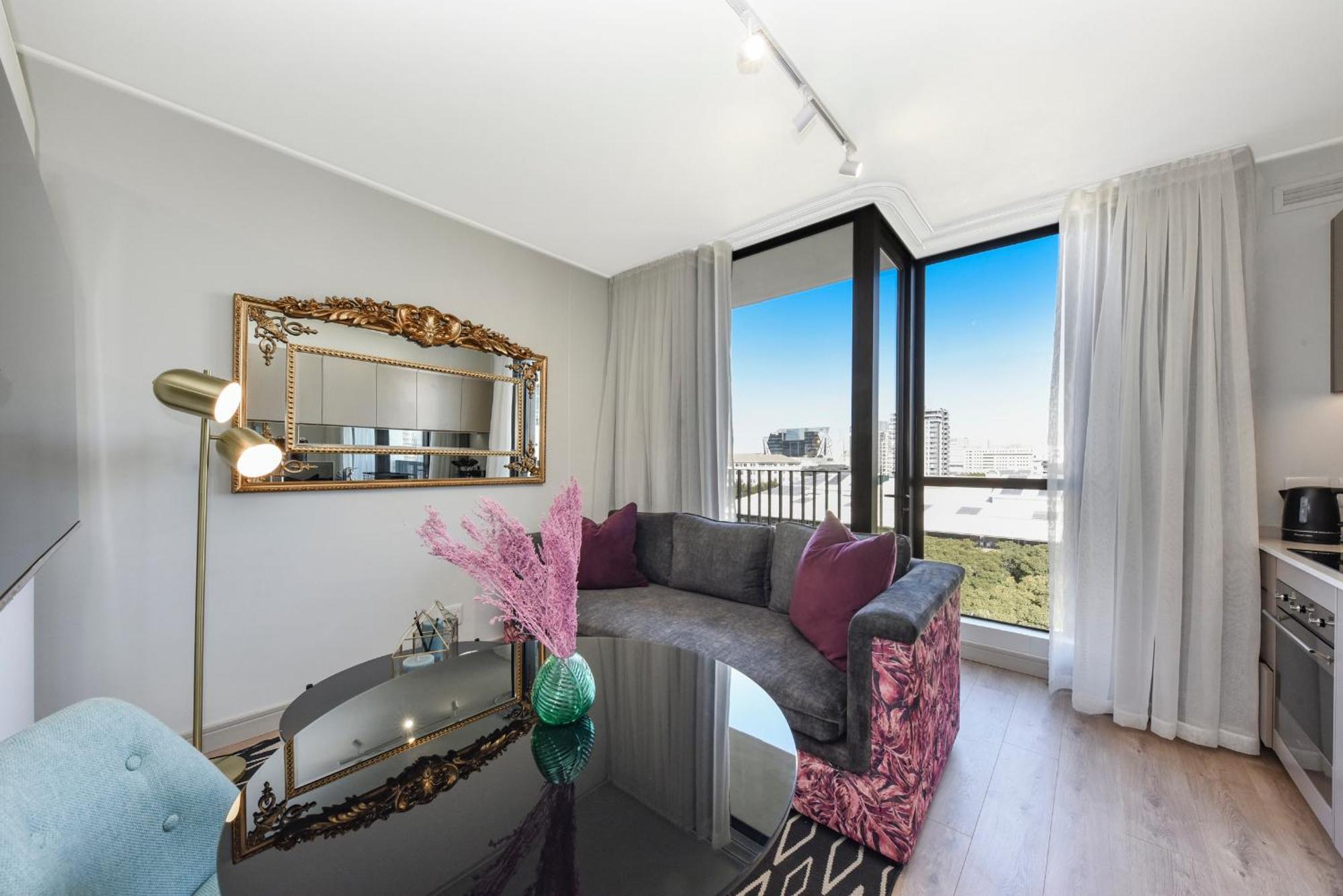 One Rosebank Apartment *