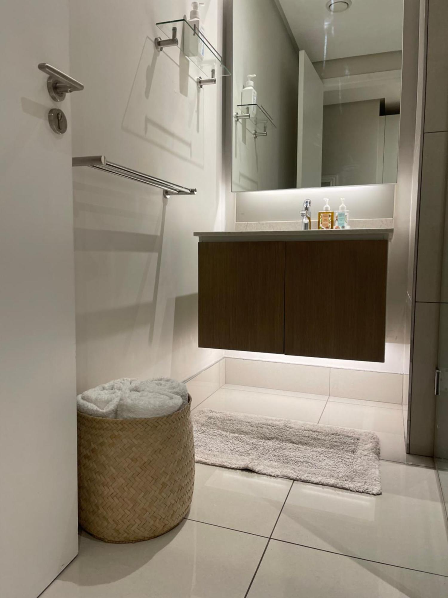Apartment Bachelor In The Heart Of Sandton Johannesburg