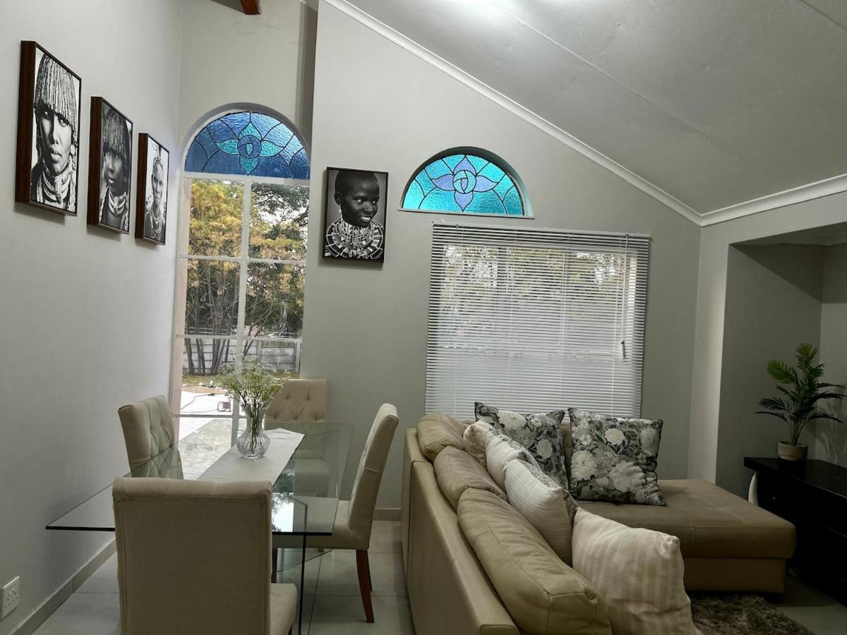 The Great Escape In Jhb North Holiday home