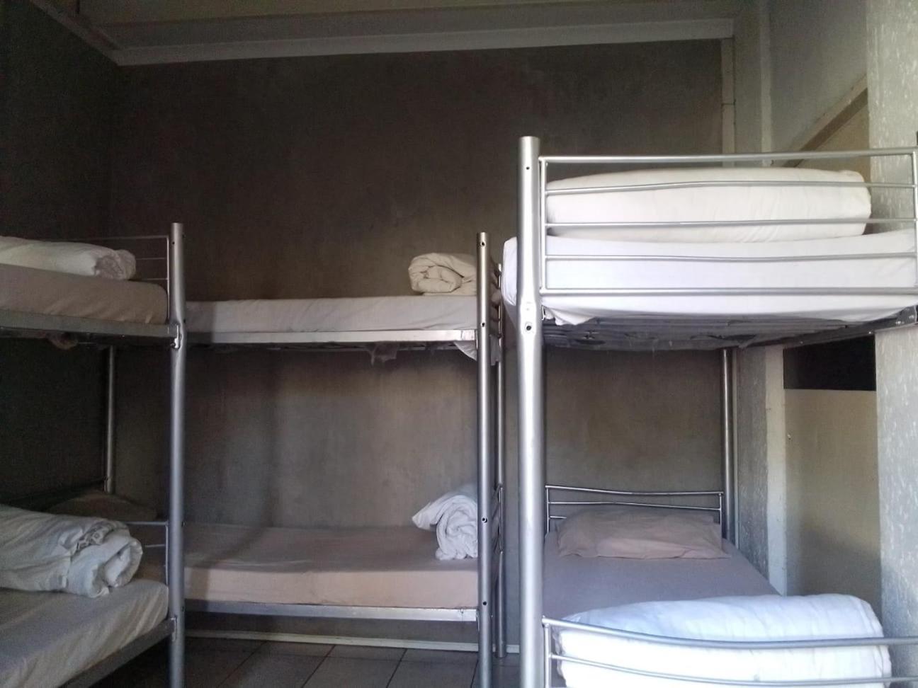 Rosebank & Backpacker Albergue