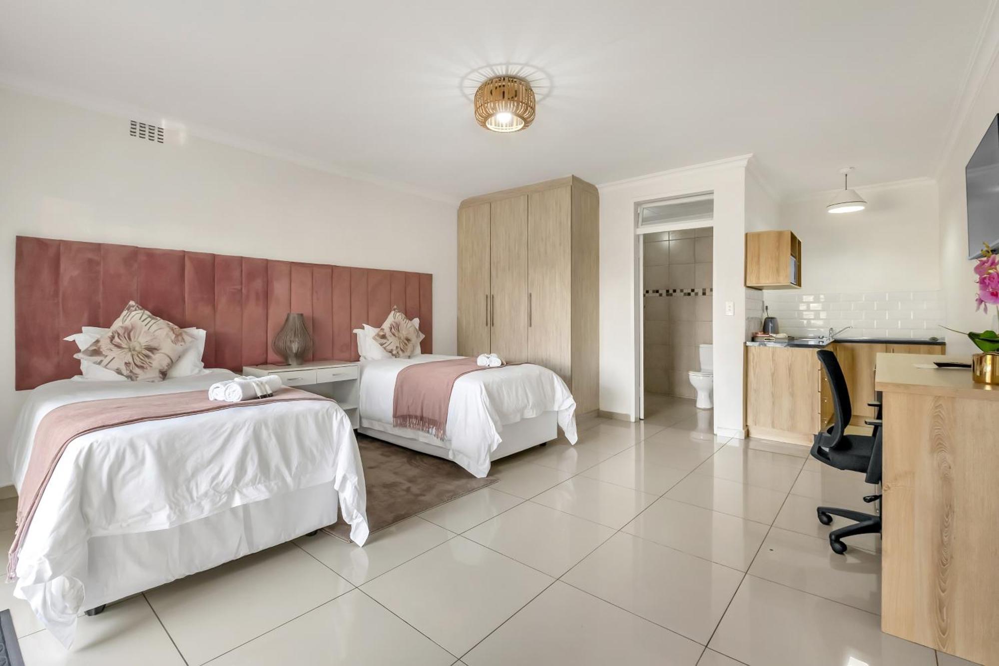 Zinziluxe Guest house Johannesburg