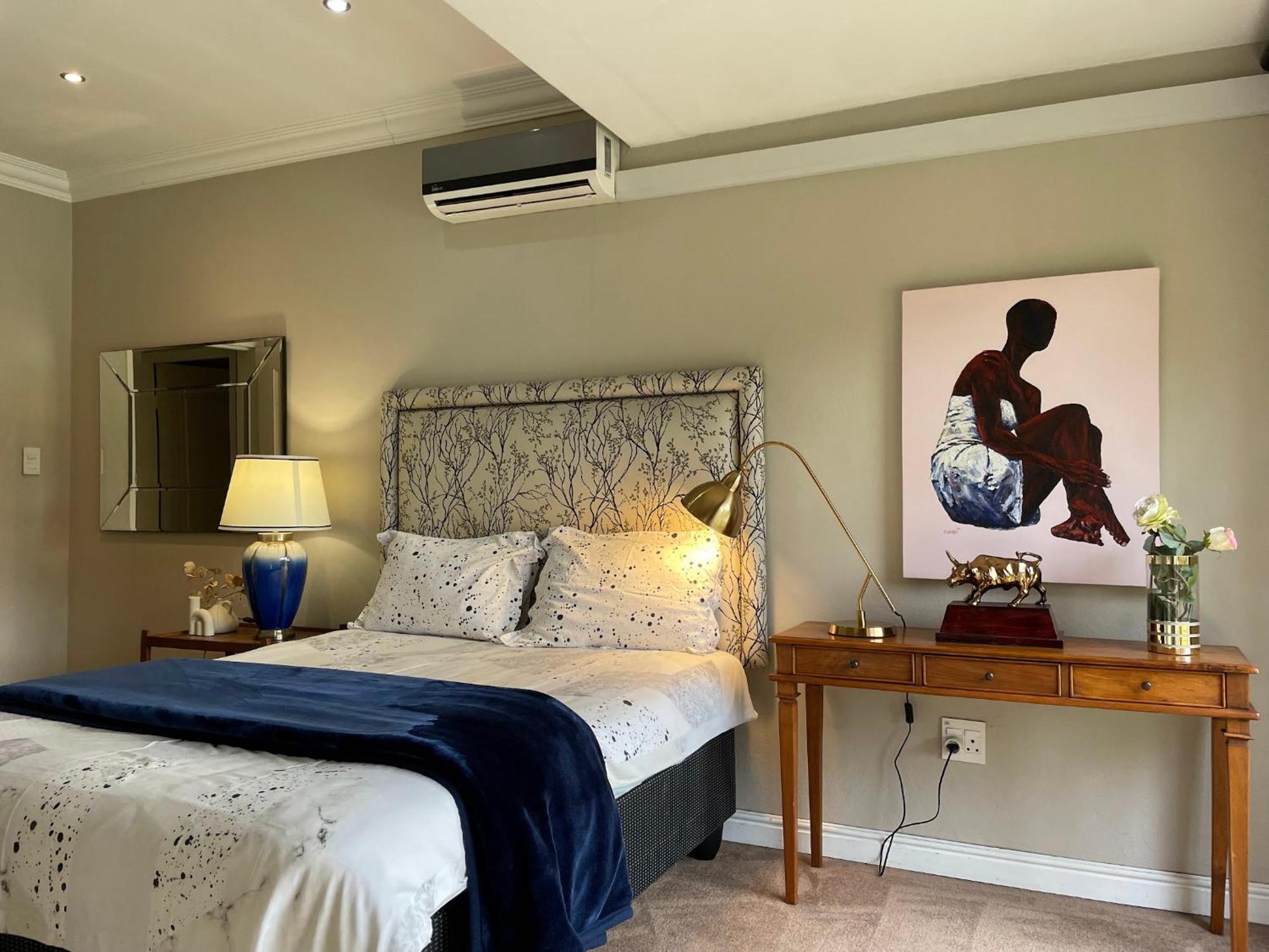 The Ridgeback, 4 Bedroom House Bryanston Holiday home