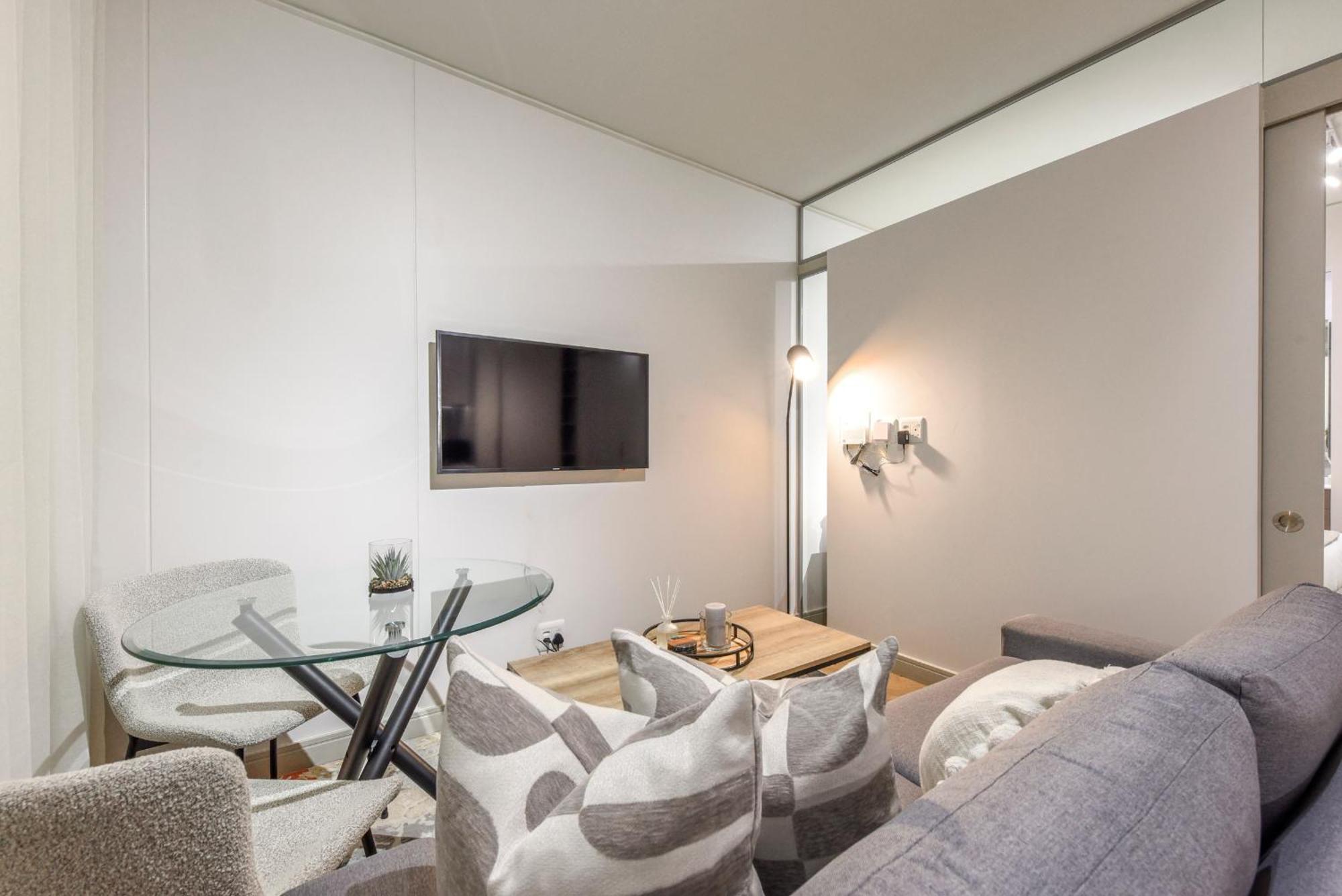 Apartment One Rosebank *