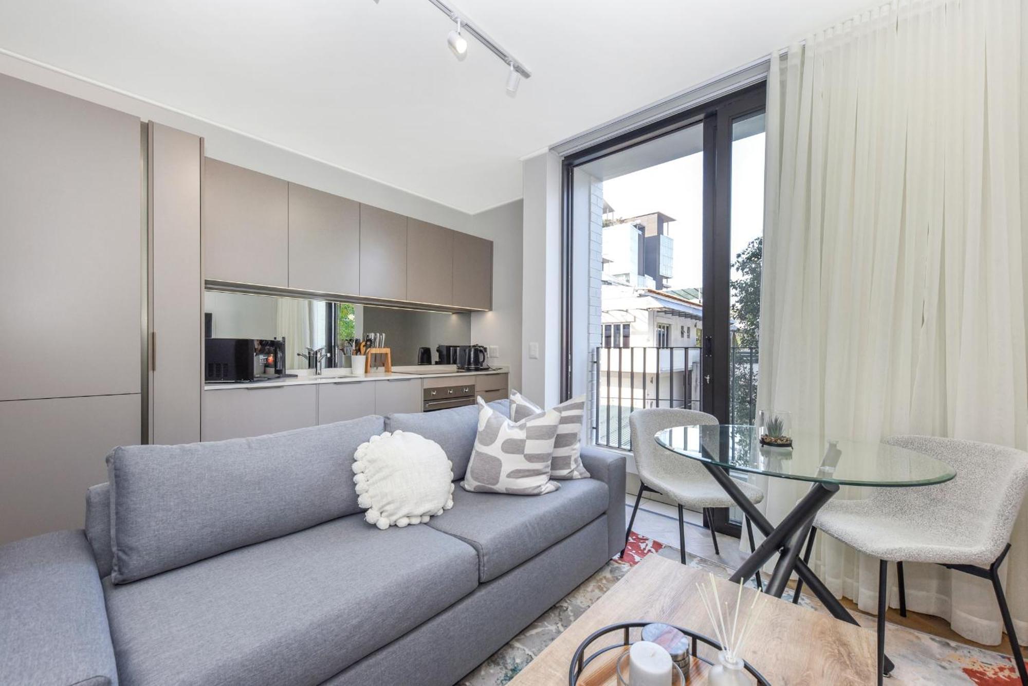One Rosebank Apartment Johannesburg