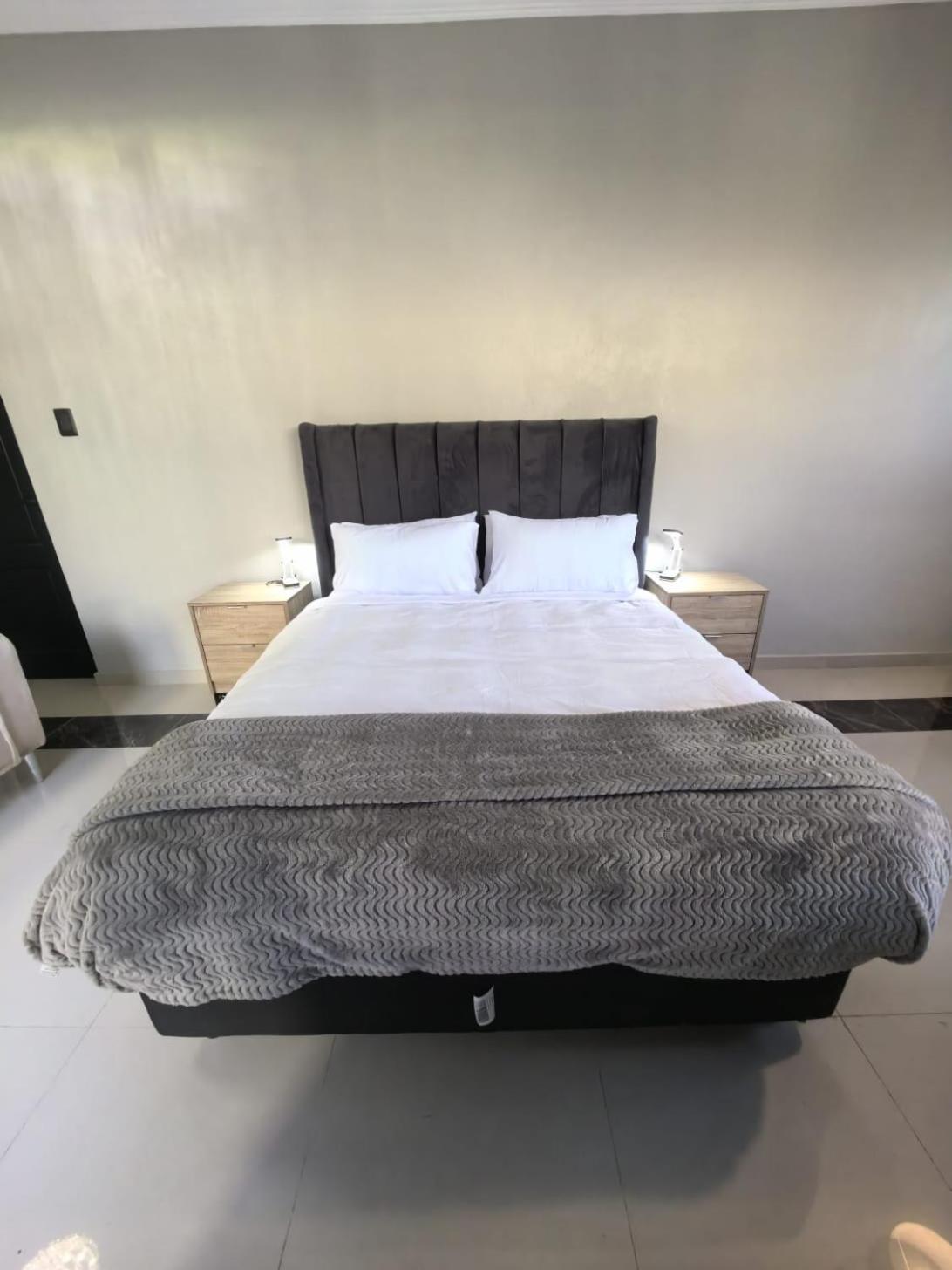 Bryanston Palms Aparthotel