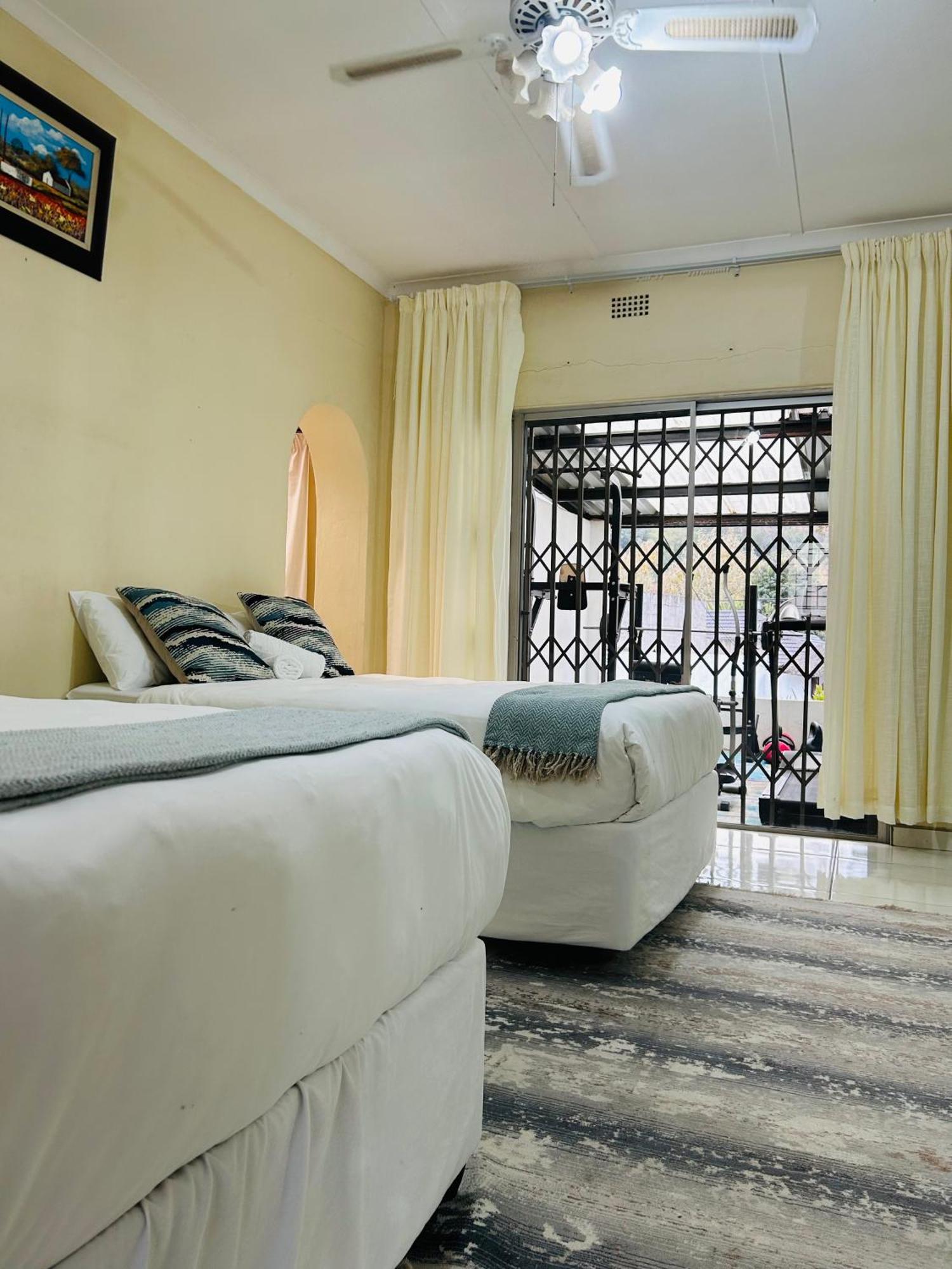 Holiday home Mondeor Johannesburg