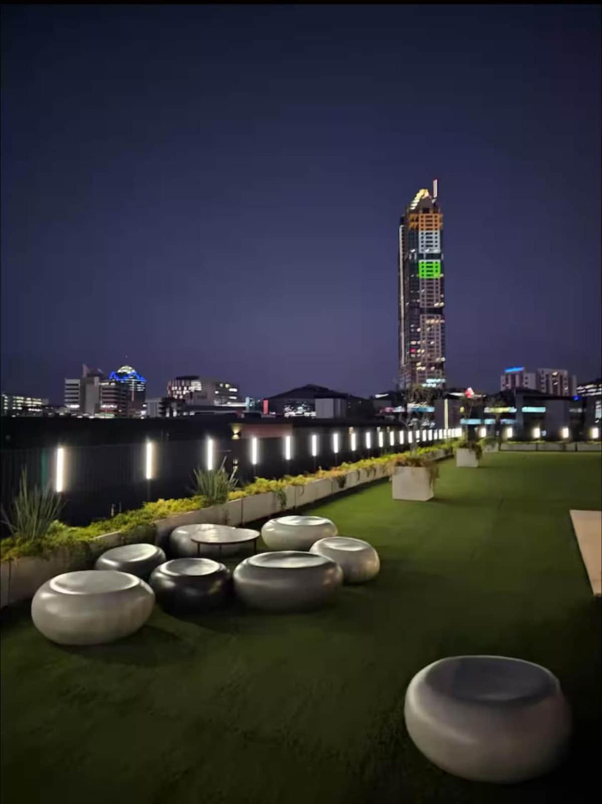 Apartment The Lineal Sandton *