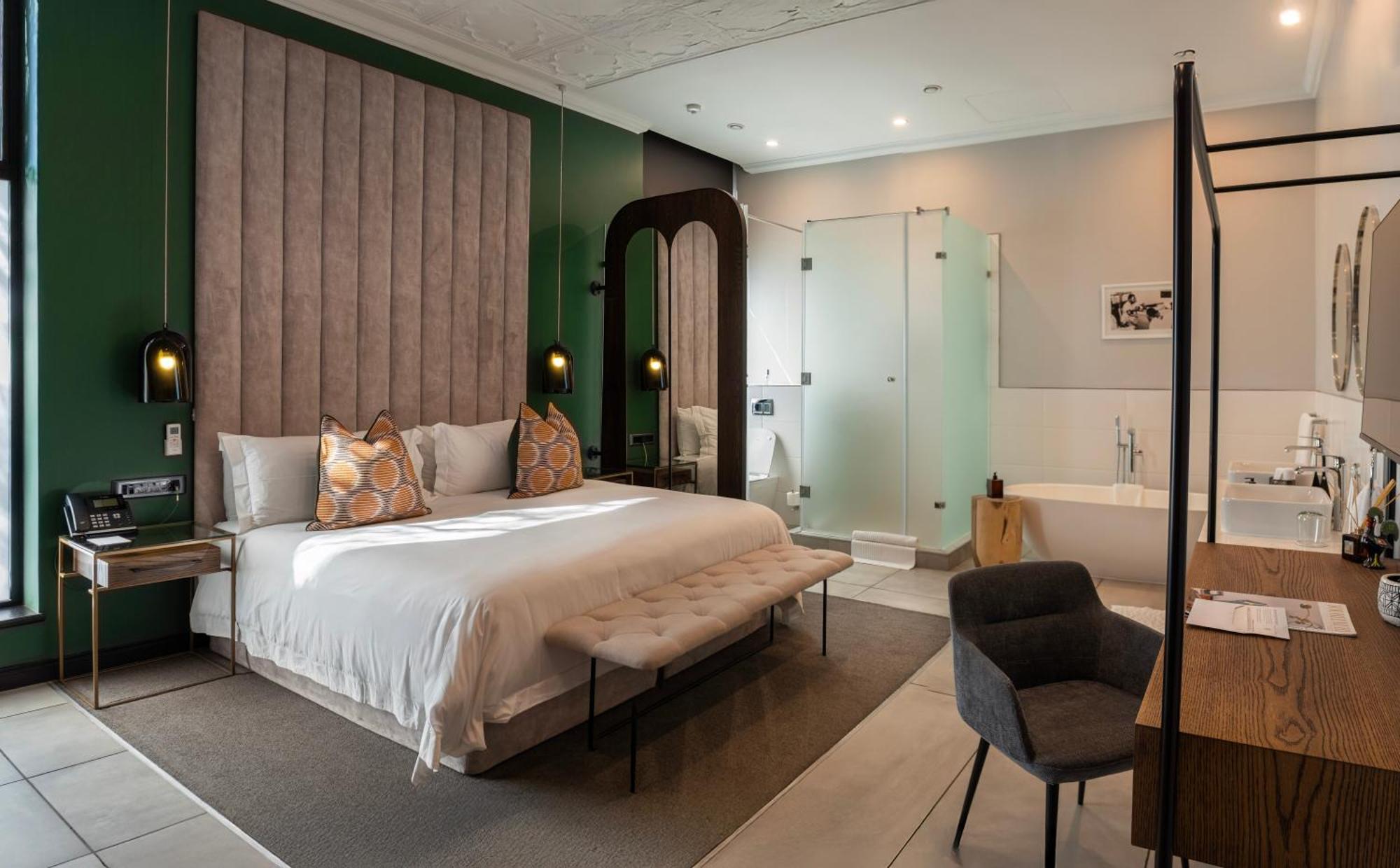 Hotel Sanctuary Mandela