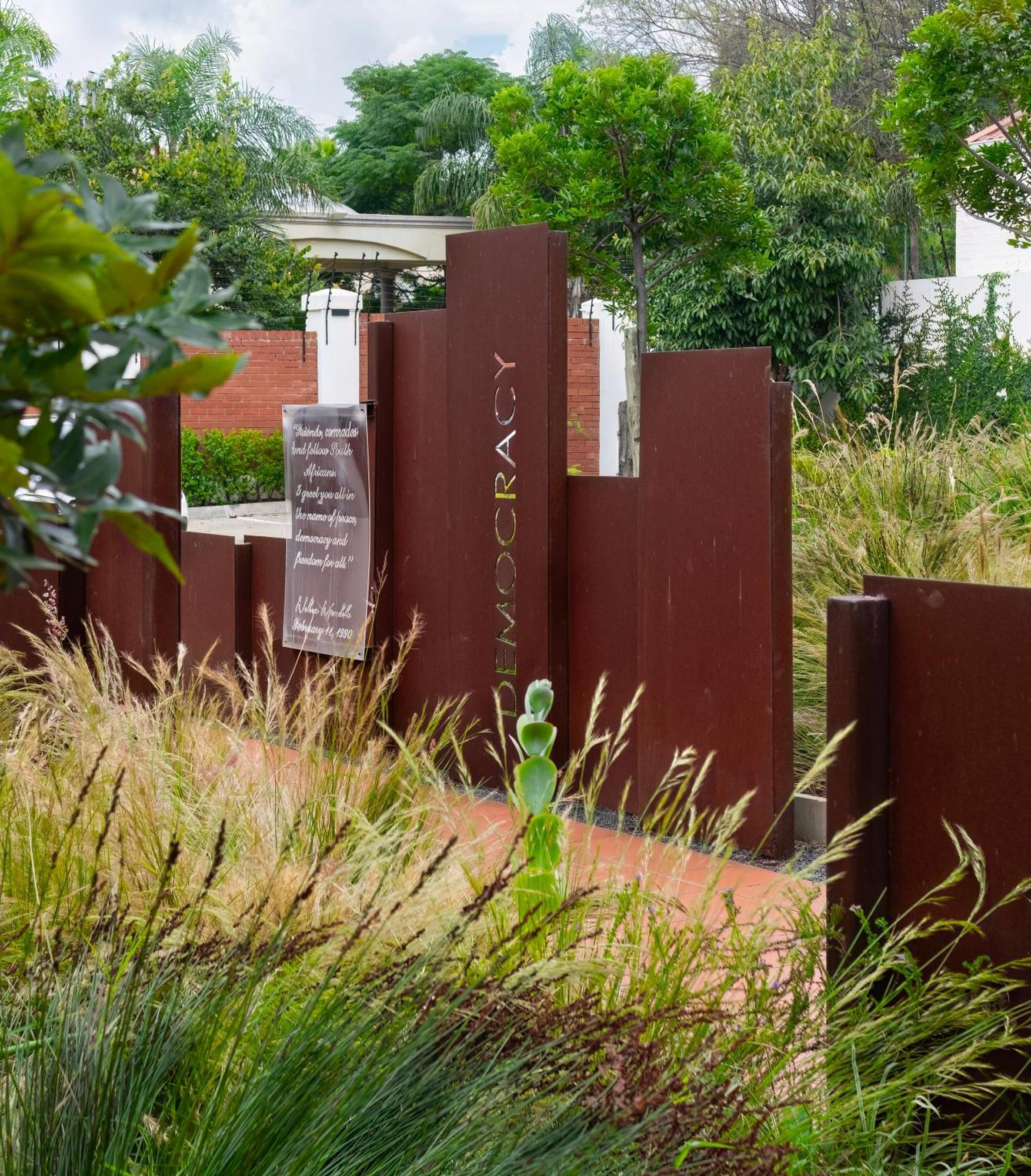 Sanctuary Mandela *