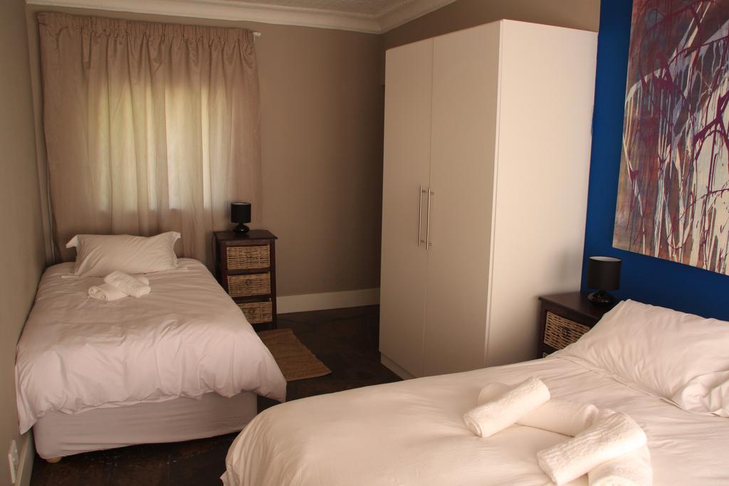 10 Cadoza Bnb 2* Johannesburg