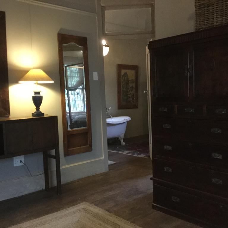 Guest house Mansion House *