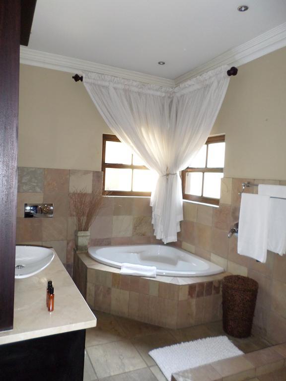 Nhà khách Amanzi Boutique Johannesburg