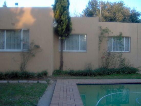 Hotel Dube Executive