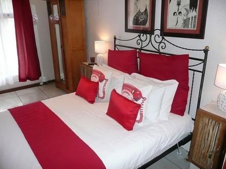 Guest house 84 On 4th *