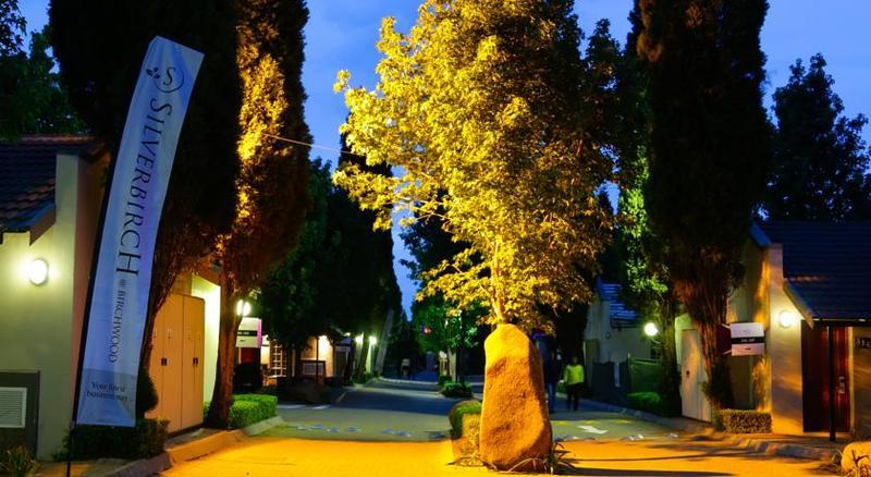 Hotel Valustay At Birchwood & Or Tambo Conference 3*