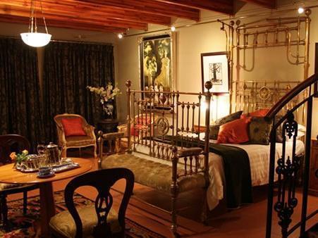 Northcliff Manor 4*