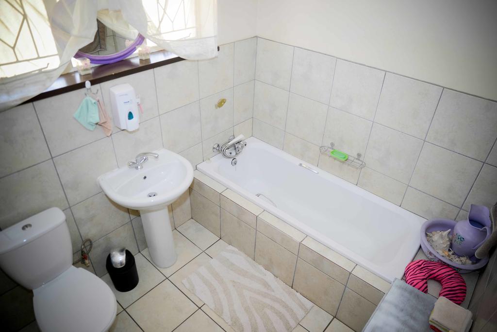 Terrylin And Backpackers (adults Only)