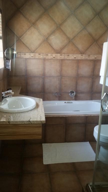 African Phoenix Guest Guest house