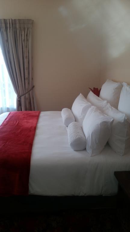 Guest house African Phoenix Guest