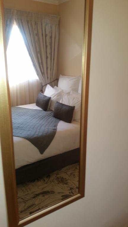 Guest house African Phoenix Guest Johannesburg