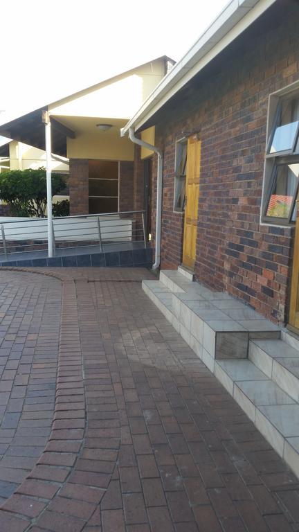 African Phoenix Guest Guest house *