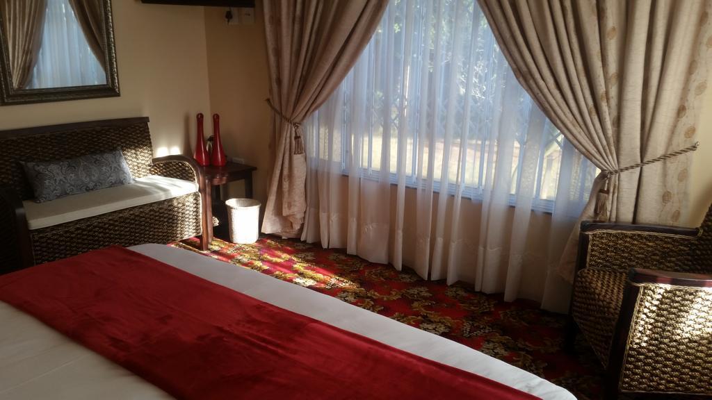 Guest house African Phoenix Guest *
