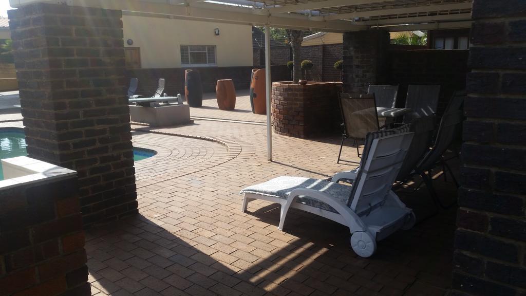 African Phoenix Guest Guest house