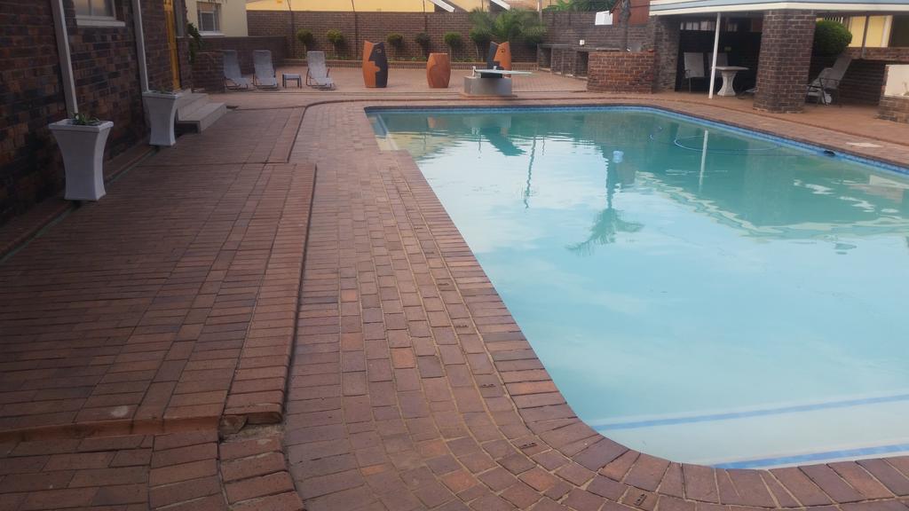 Guest house African Phoenix Guest *