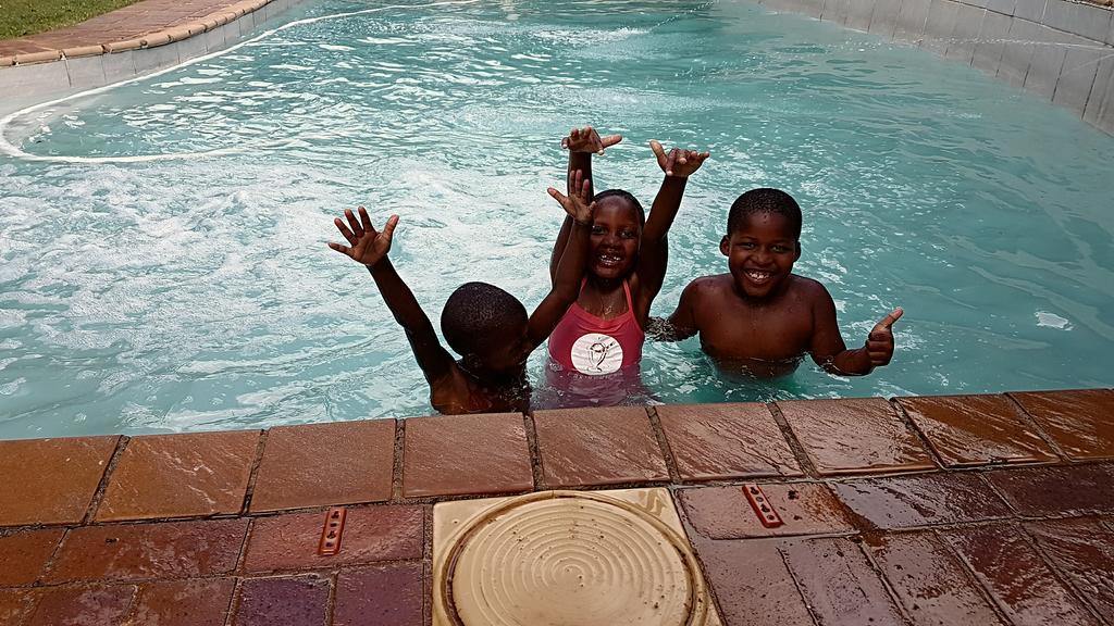 Horse's Neck Guest Johannesburg