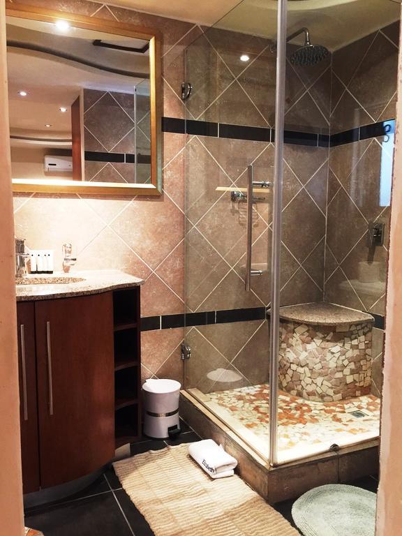 Elizabeth Manor Guest house 4*