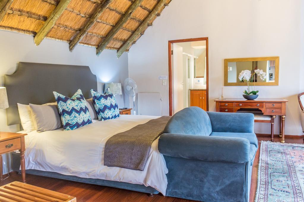 Thatchfoord Guest house Johannesburg
