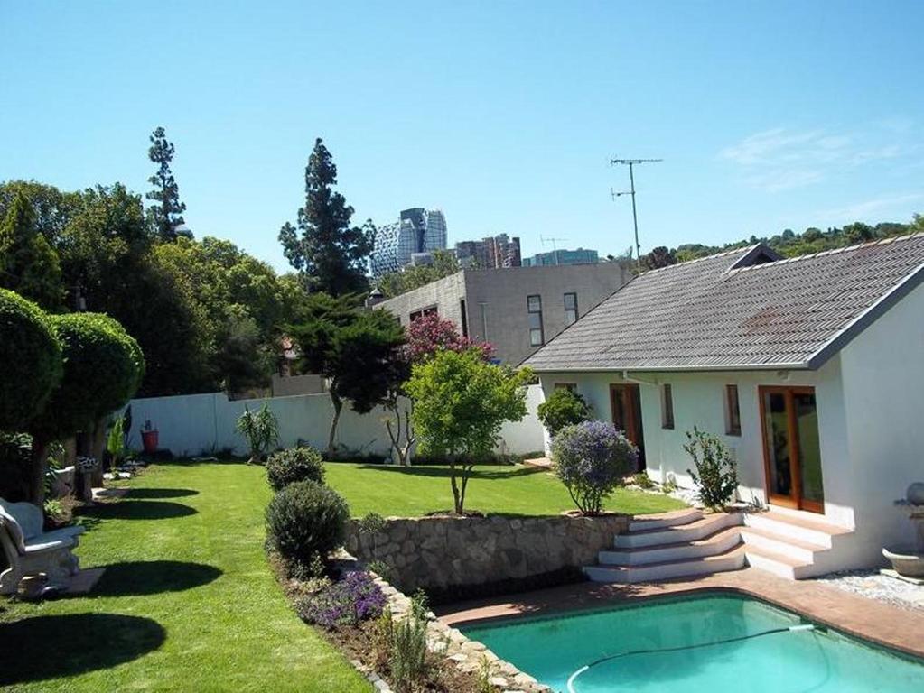 Bed & Breakfast Mizizi House Of Sandton