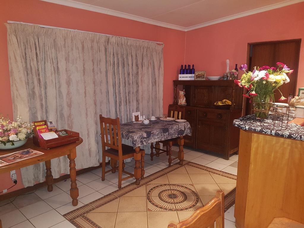 Thulani 3*