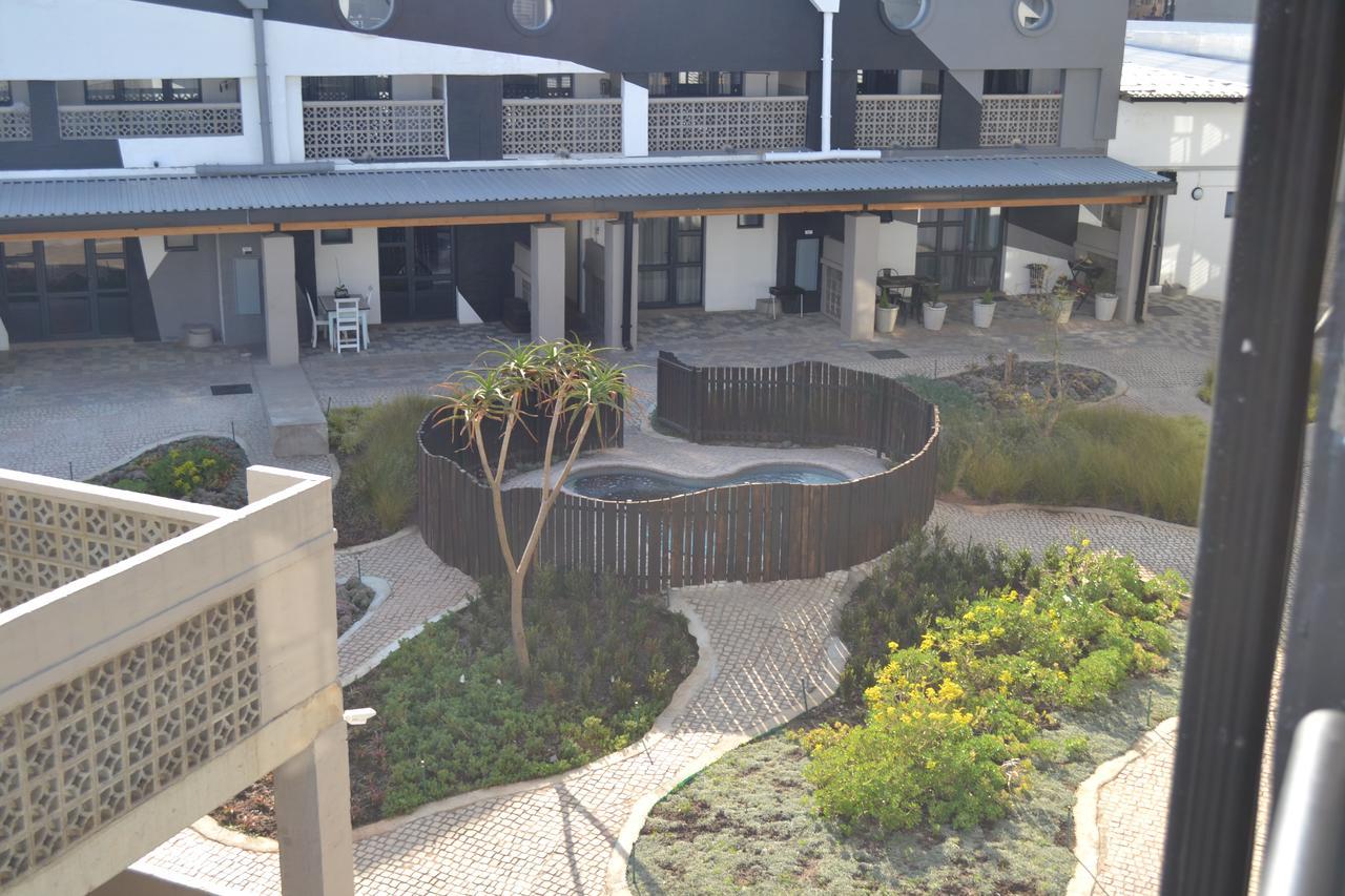 Craftmen's Ship * Johannesburg