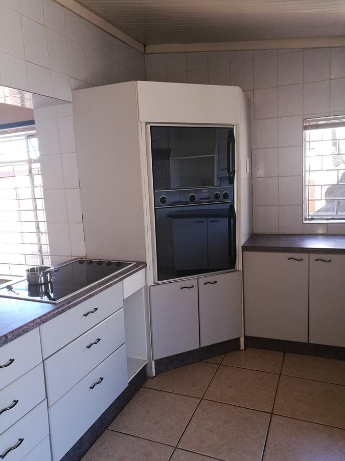 Nhà nghỉ Naisar's Primrose,johannesburg