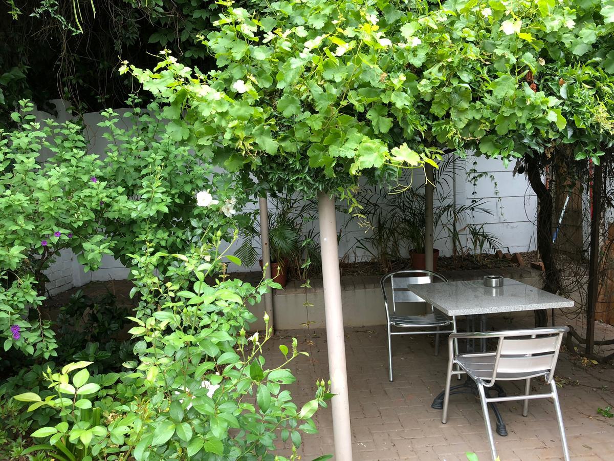 Life On 3rd Guest house