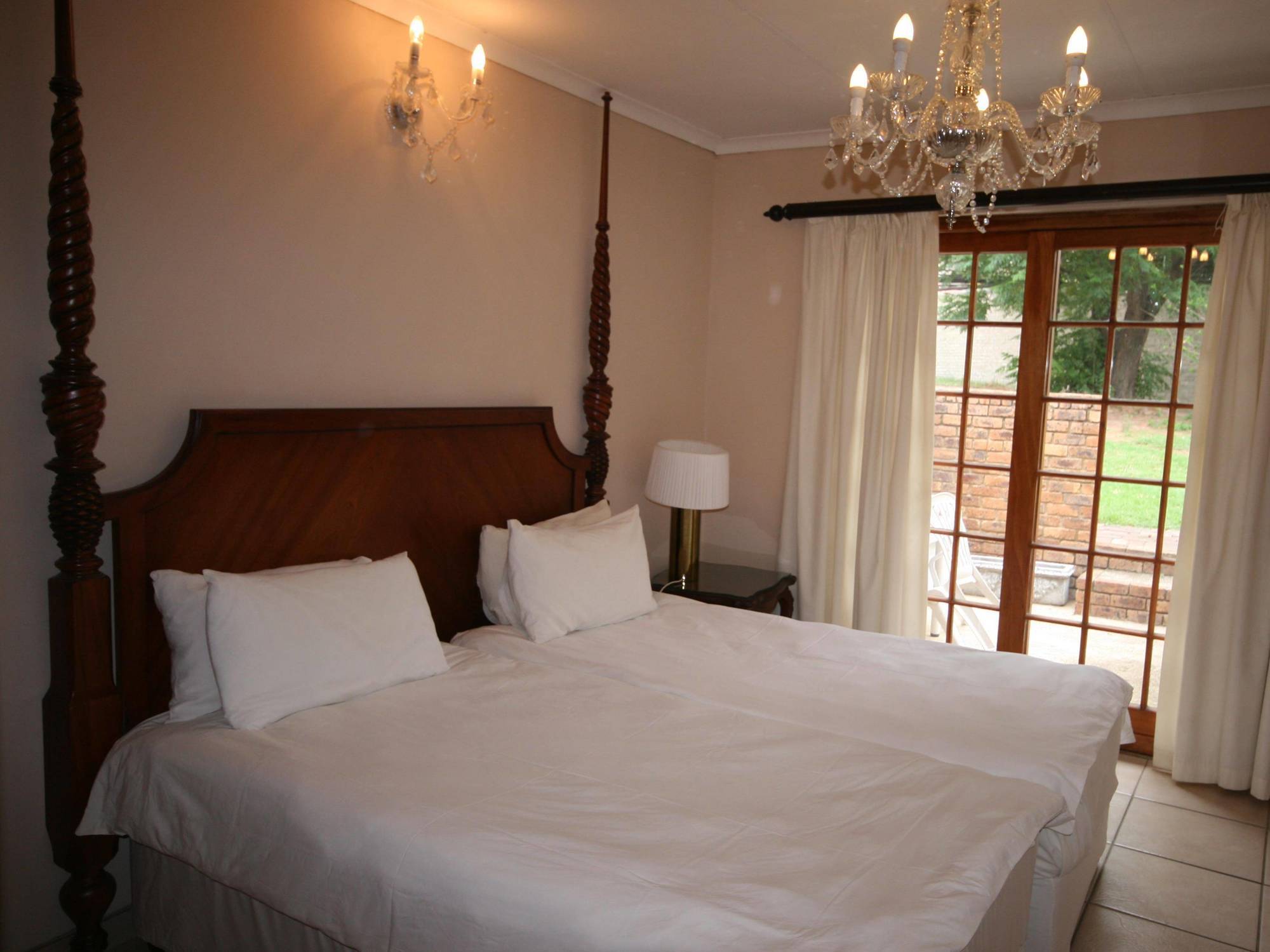 Fourways Gardens Guest Estate 4*