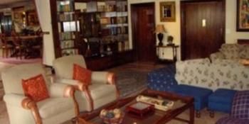 Elizabeth Manor 4*