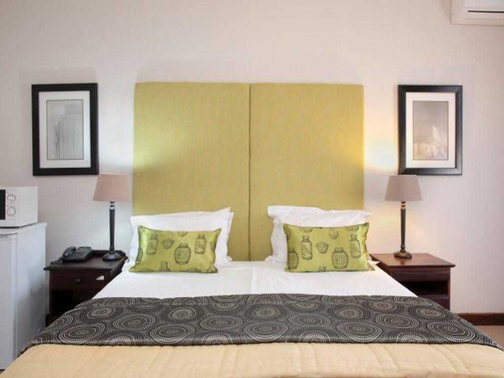 Guest house Vittoria And Conference Centre 4*