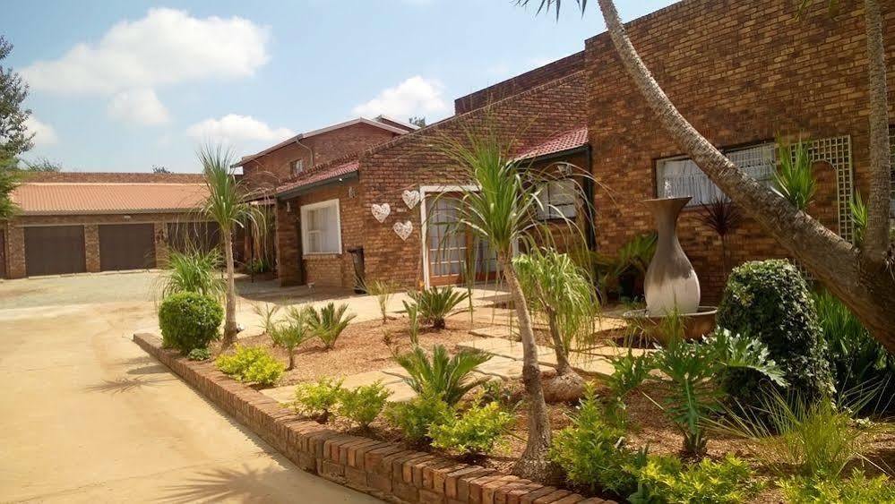 Guest house Thabong 4*