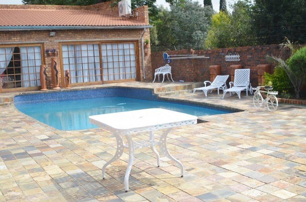 Thabong 4* Johannesburg