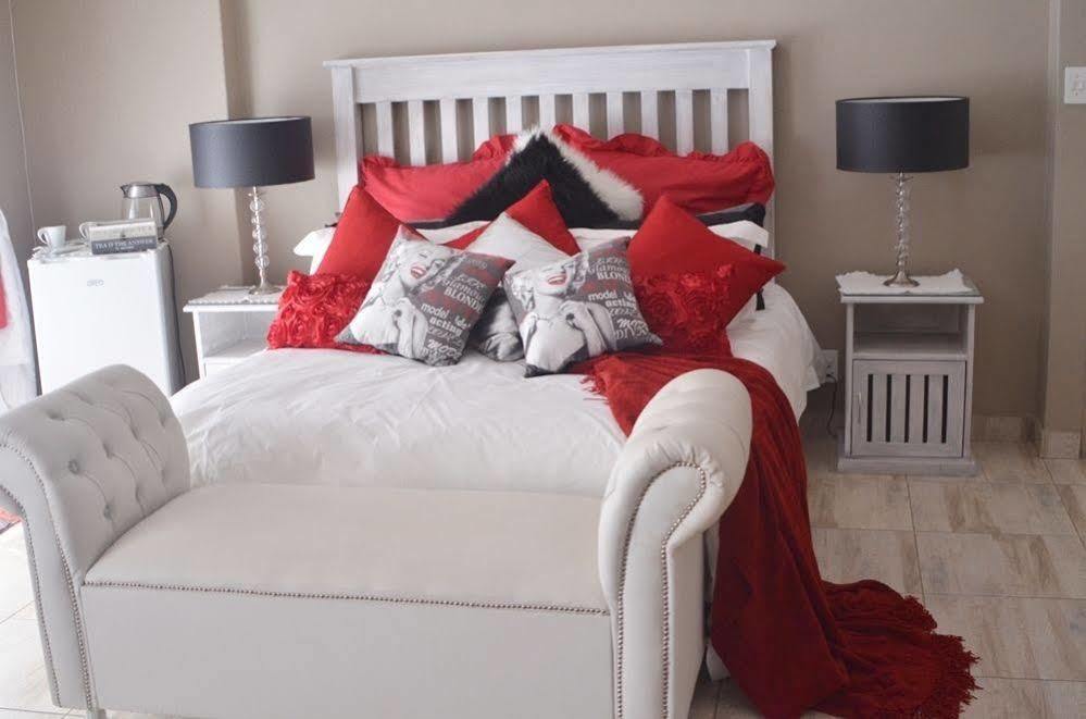 Guest house Thabong 4*