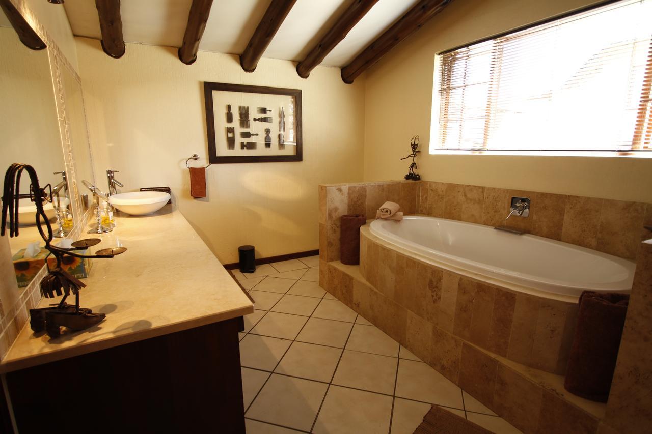 28 Blandford Place Bed & Breakfast Johannesburg