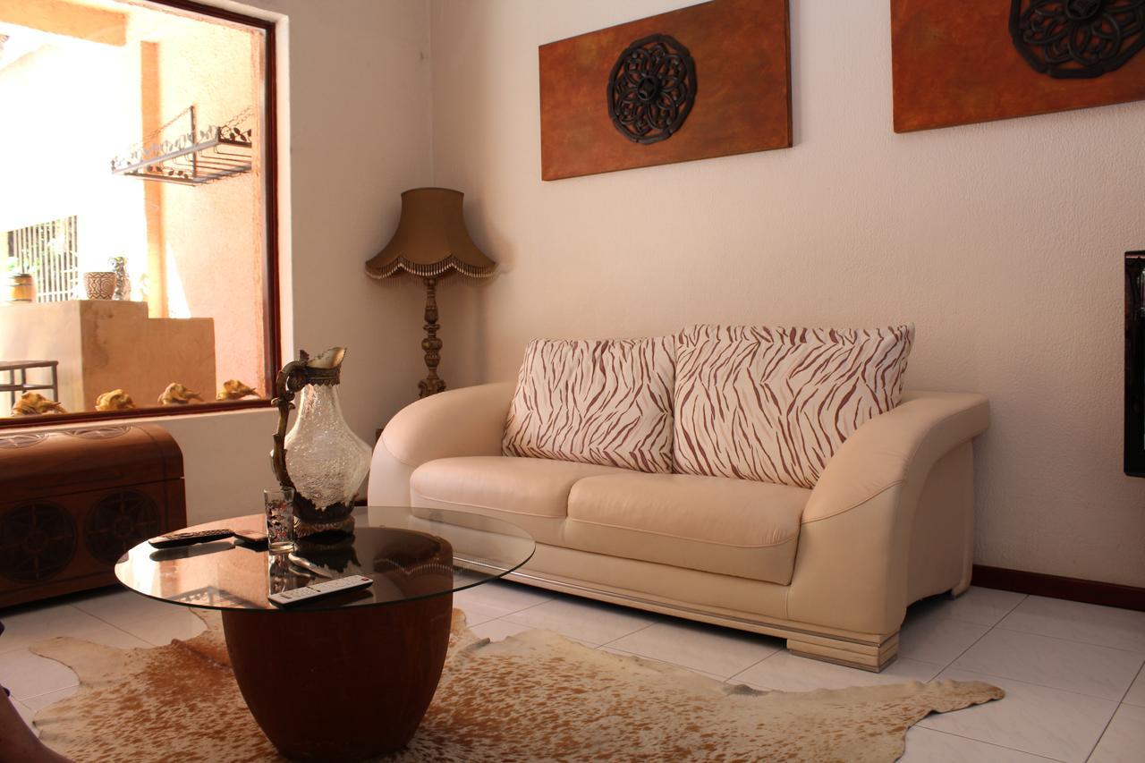 Ravinala Bed & Breakfast 3*