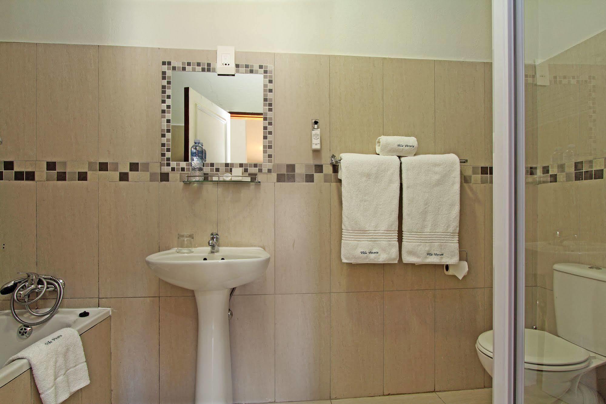 Vittoria And Conference Centre Guest house 4*